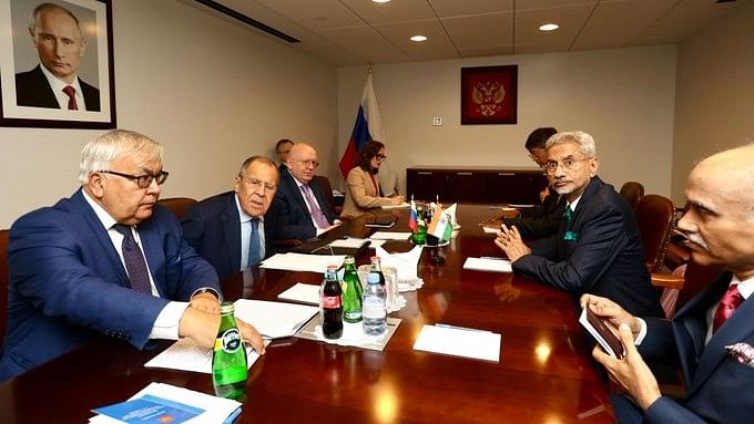 <div class="paragraphs"><p>External Affairs Minister S Jaishankar with his Russian counterpart Sergey Lavrov.</p></div>