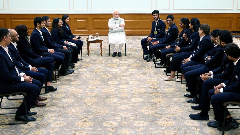 <div class="paragraphs"><p>Prime Minister Narendra Modi during an interaction with 45th FIDE Chess Olympiad winning Indian teams, at his residence, in New Delhi, Wednesday, September 25, 2024.</p></div>