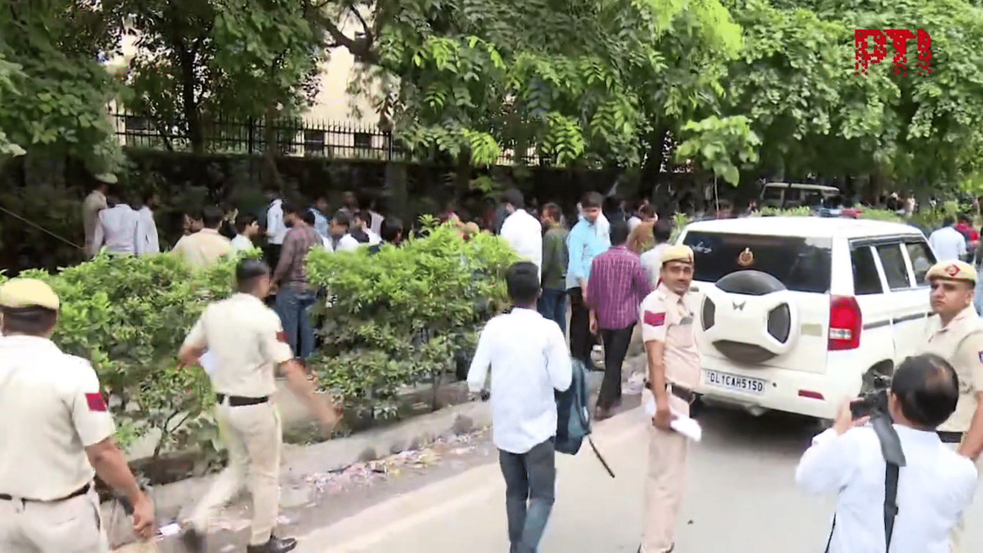 <div class="paragraphs"><p>Screengrab showing heavy security at DU north campus.</p></div>