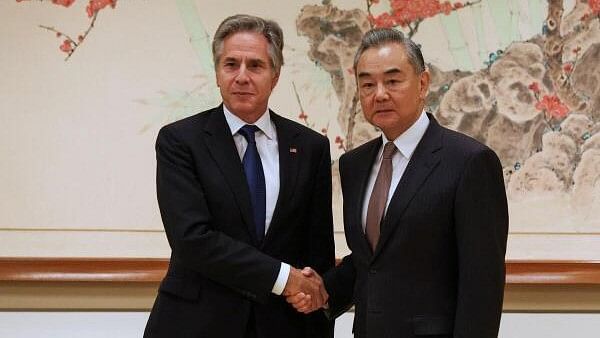 <div class="paragraphs"><p>U.S. Secretary of State Antony J. Blinken and China's Foreign Minister Wang Yi shake hands on the day of their meeting, in New York, US September 27, 2024. </p></div>