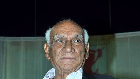 <div class="paragraphs"><p>Yash Chopra&nbsp;</p></div>