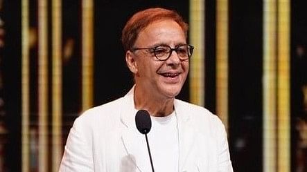 <div class="paragraphs"><p>Vidhu Vinod Chopra at IFFA awards.</p></div>