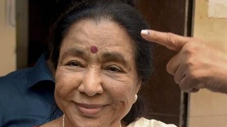 <div class="paragraphs"><p>Veteran Bollywood singer Asha Bhosle</p></div>