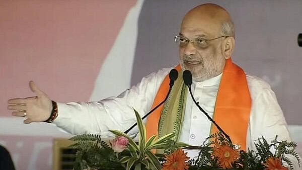 <div class="paragraphs"><p>Amit Shah</p></div>