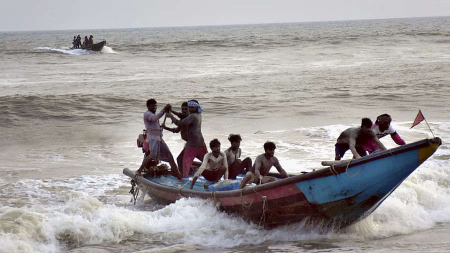 <div class="paragraphs"><p>Representative image of fishermen in sea.</p></div>