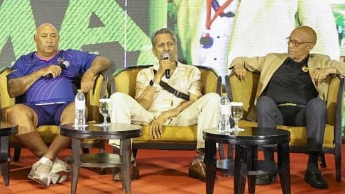 <div class="paragraphs"><p>Mudassar Nazar and Zaheer Abbas with James Fortuin&nbsp;during the Cricket Predicta conclave, in Sharjah, UAE, Sunday, September 29, 2024.</p></div>