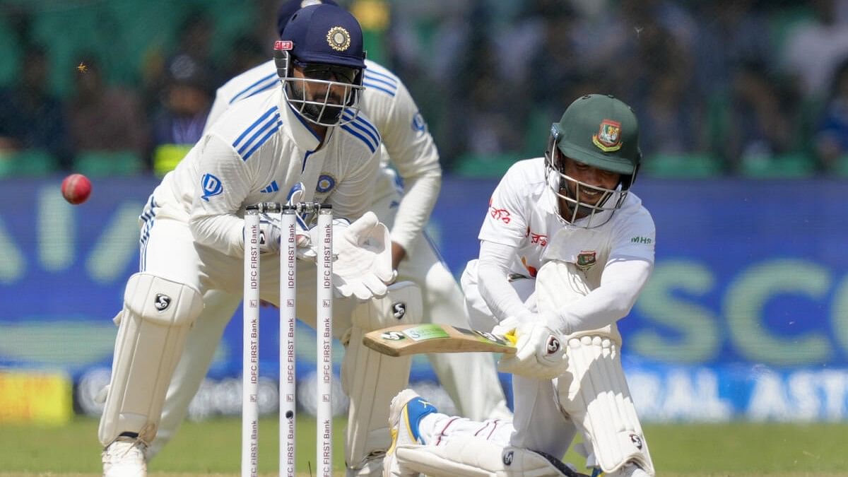 <div class="paragraphs"><p>Mominul Haque plays a sweep shop during his century against India in the second cricket Test at Kanpur.&nbsp;</p></div>