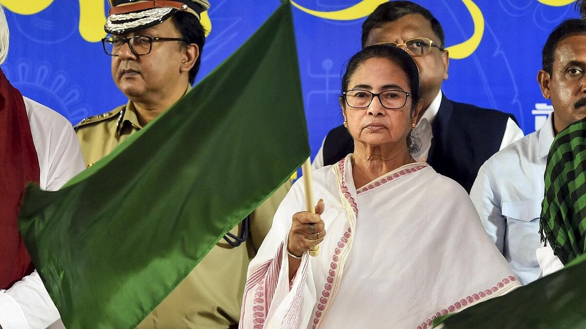 <div class="paragraphs"><p>West Bengal Chief Minister Mamata Banerjee during a programme to mark the beginning of festive season ahead of Durga puja festival, in Kolkata</p></div>