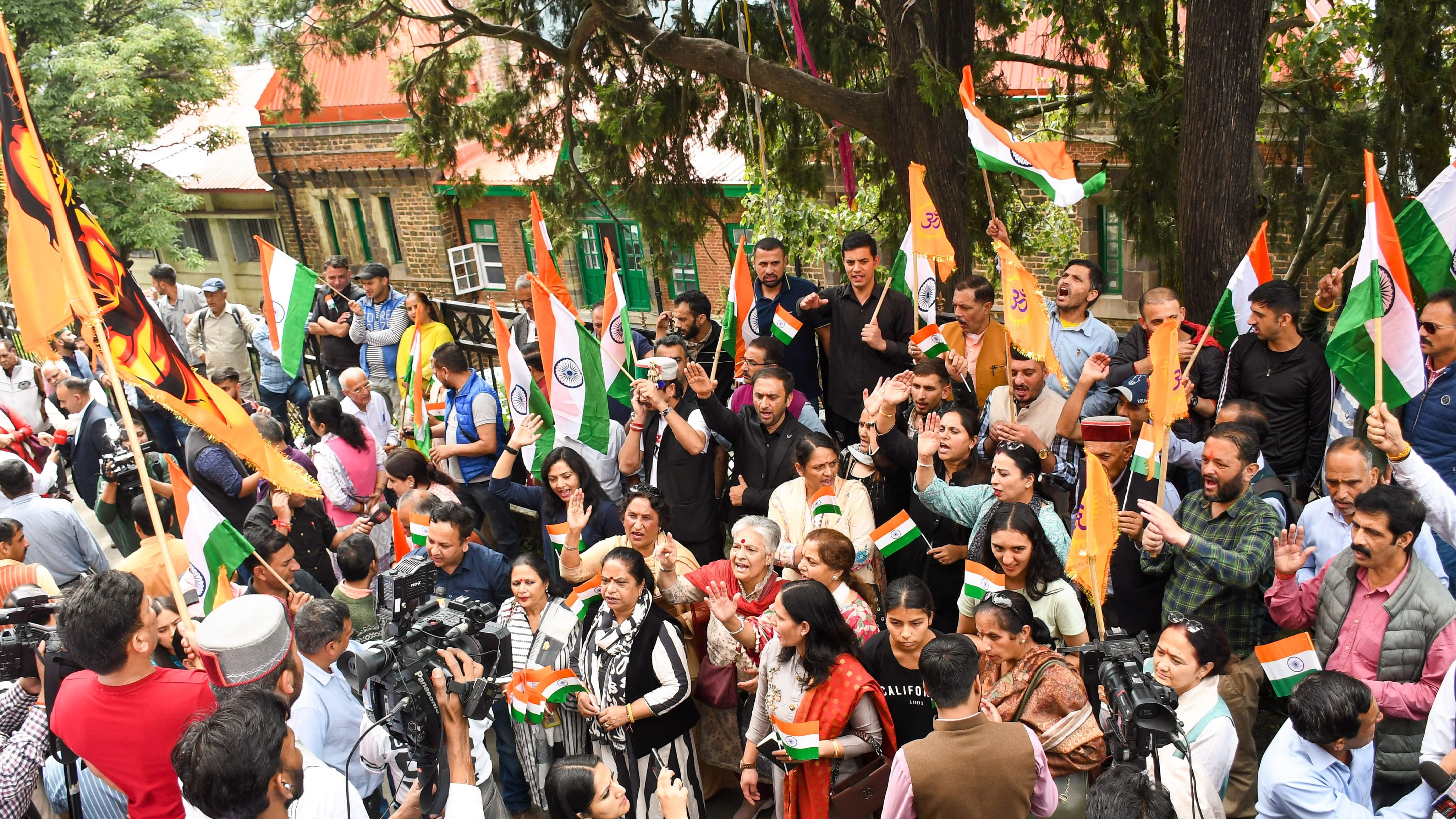 <div class="paragraphs"><p>Protest in Shimla over verification of migrants in Shimla,</p></div>