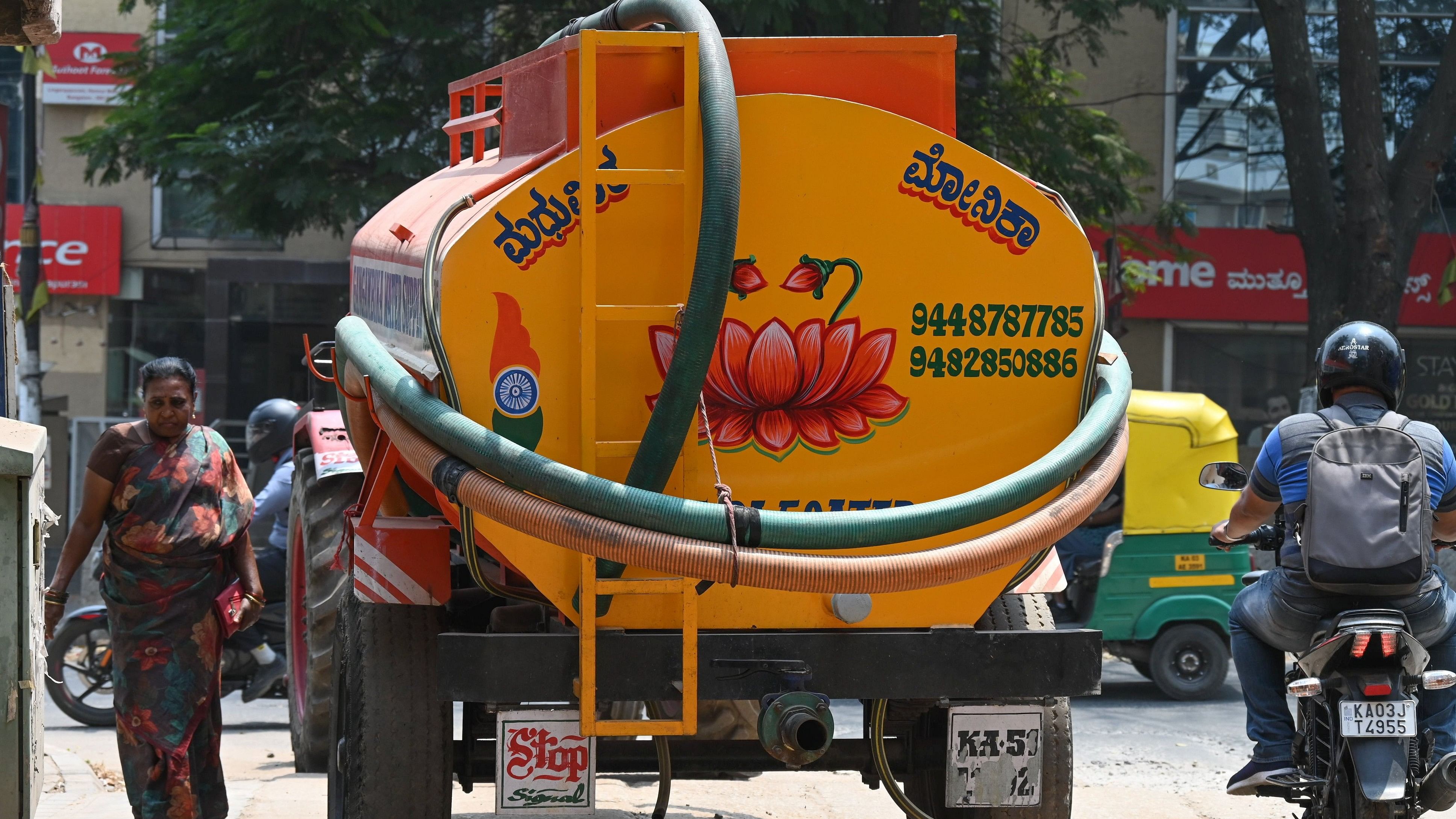 <div class="paragraphs"><p>Water tanker moving supply water to apartments at HBR layout in Bengaluru on Thursday, 14th March 2024. </p></div>