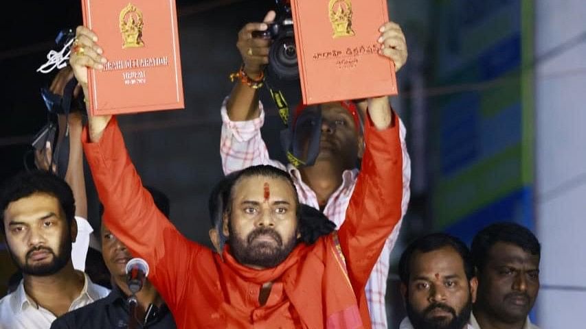 <div class="paragraphs"><p>Pawan Kalyan in Tirupati to end his 11-day Prayaschith Deeksha at Tirumala Hill shrine.</p></div>