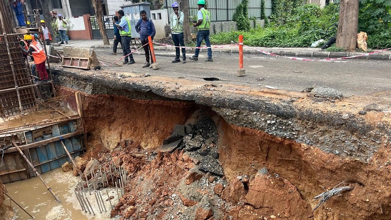 <div class="paragraphs"><p>The portion of the road that caved in on the ORR service road on Thursday. </p></div>