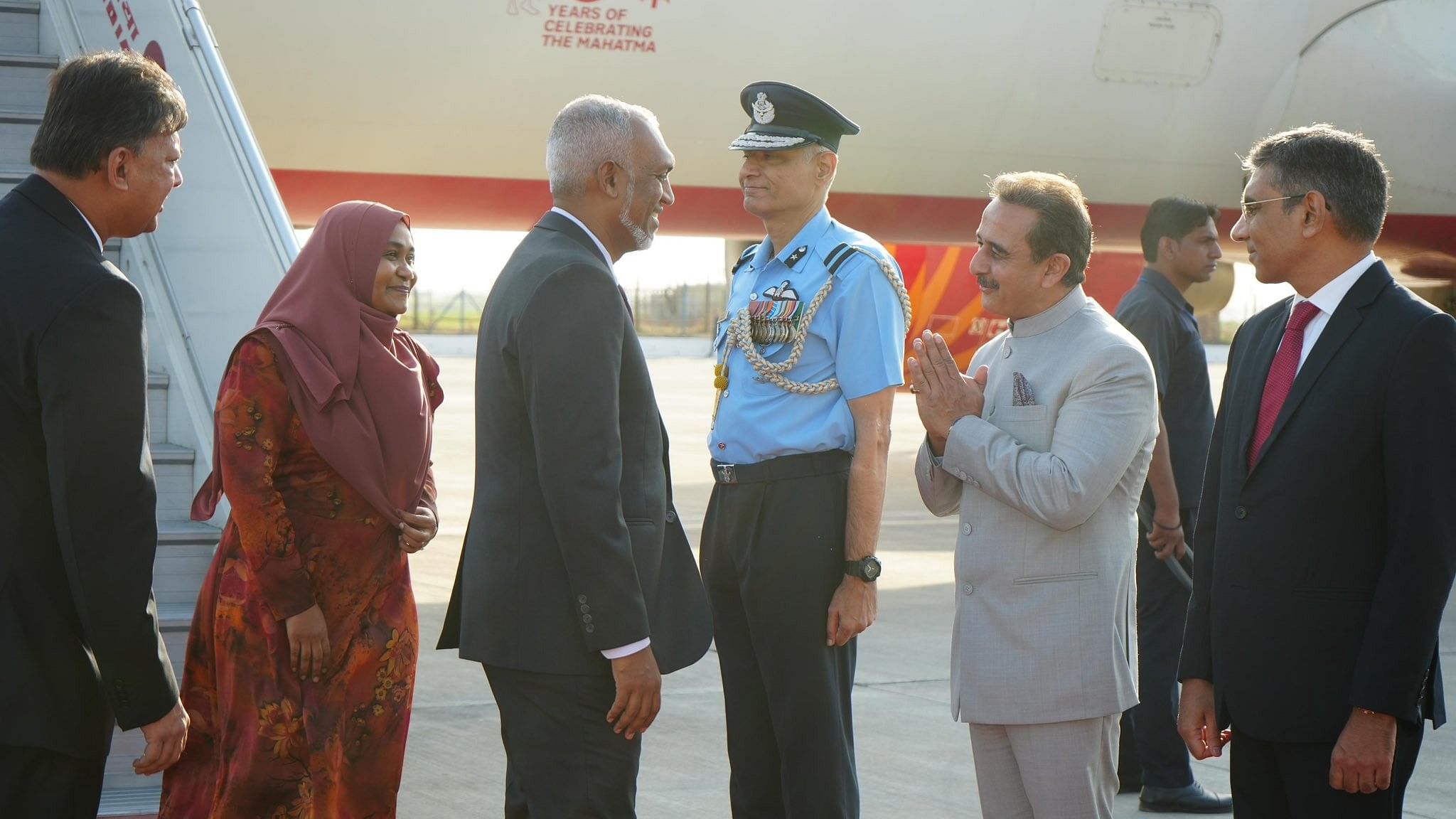 <div class="paragraphs"><p>Maldivian president Muizzu being welcomed at the airport.&nbsp;</p></div>