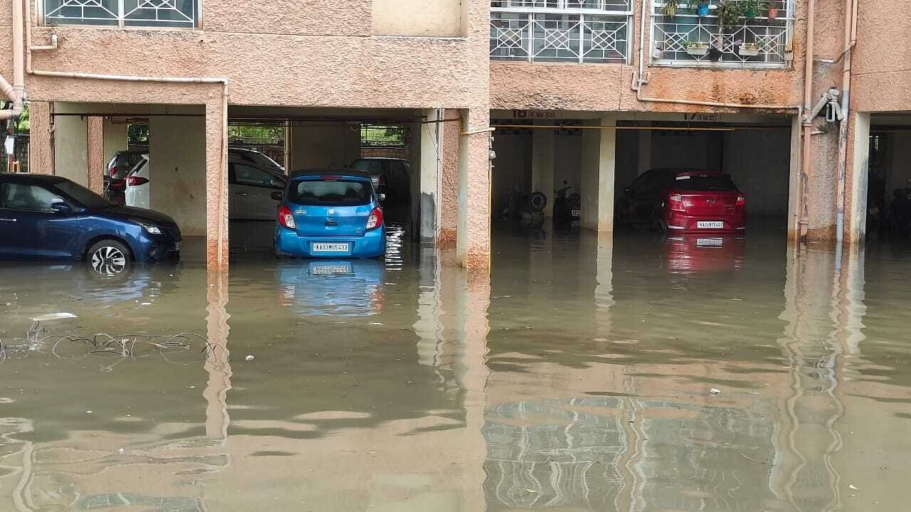 <div class="paragraphs"><p>The basement of Kendriya Vihar apartments in Yelahanka was flooded, leaving vehicles, including cars partially submerged.</p></div>