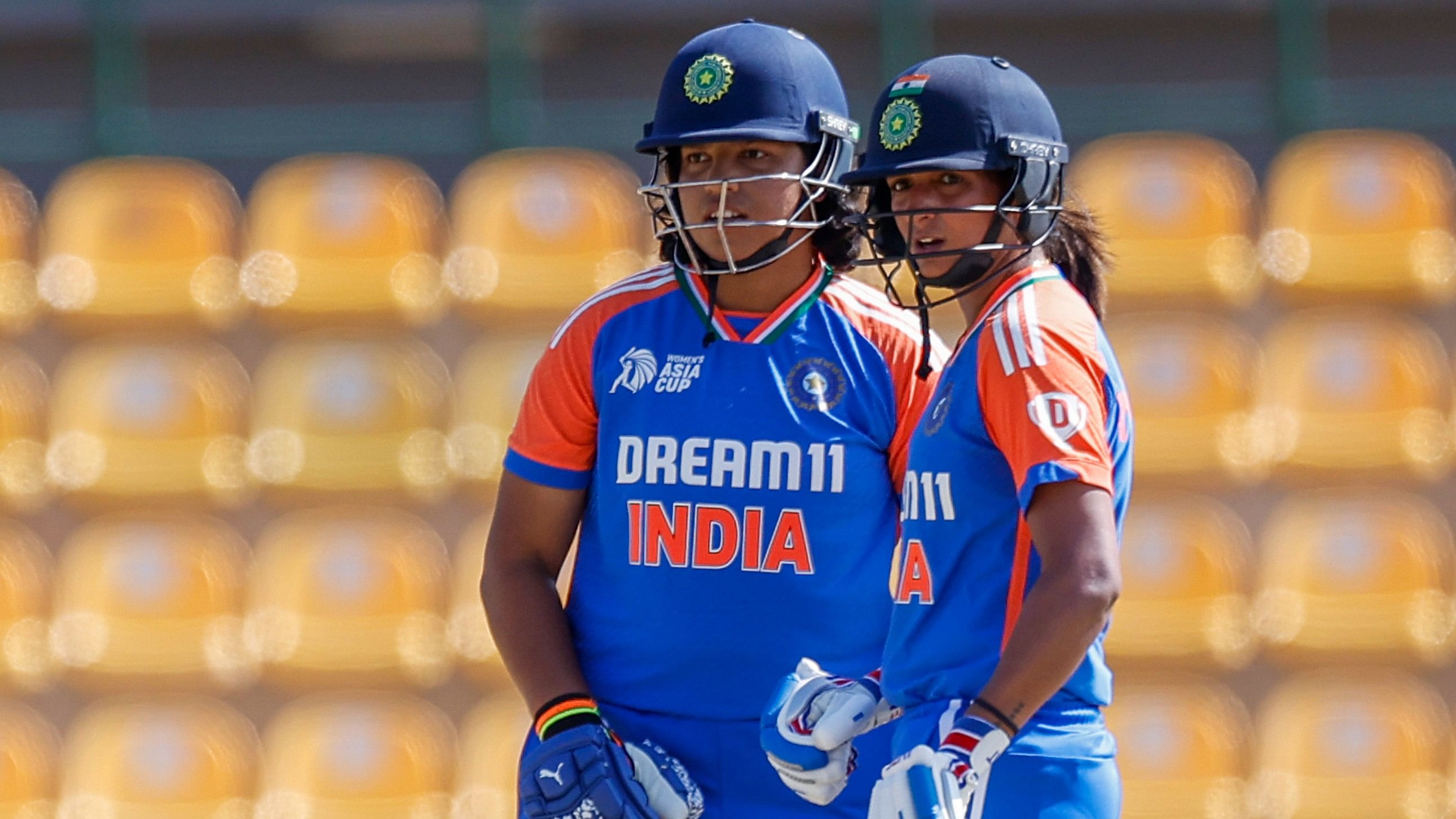 <div class="paragraphs"><p>Richa Ghosh and Harmanpreet Kaur of India</p></div>