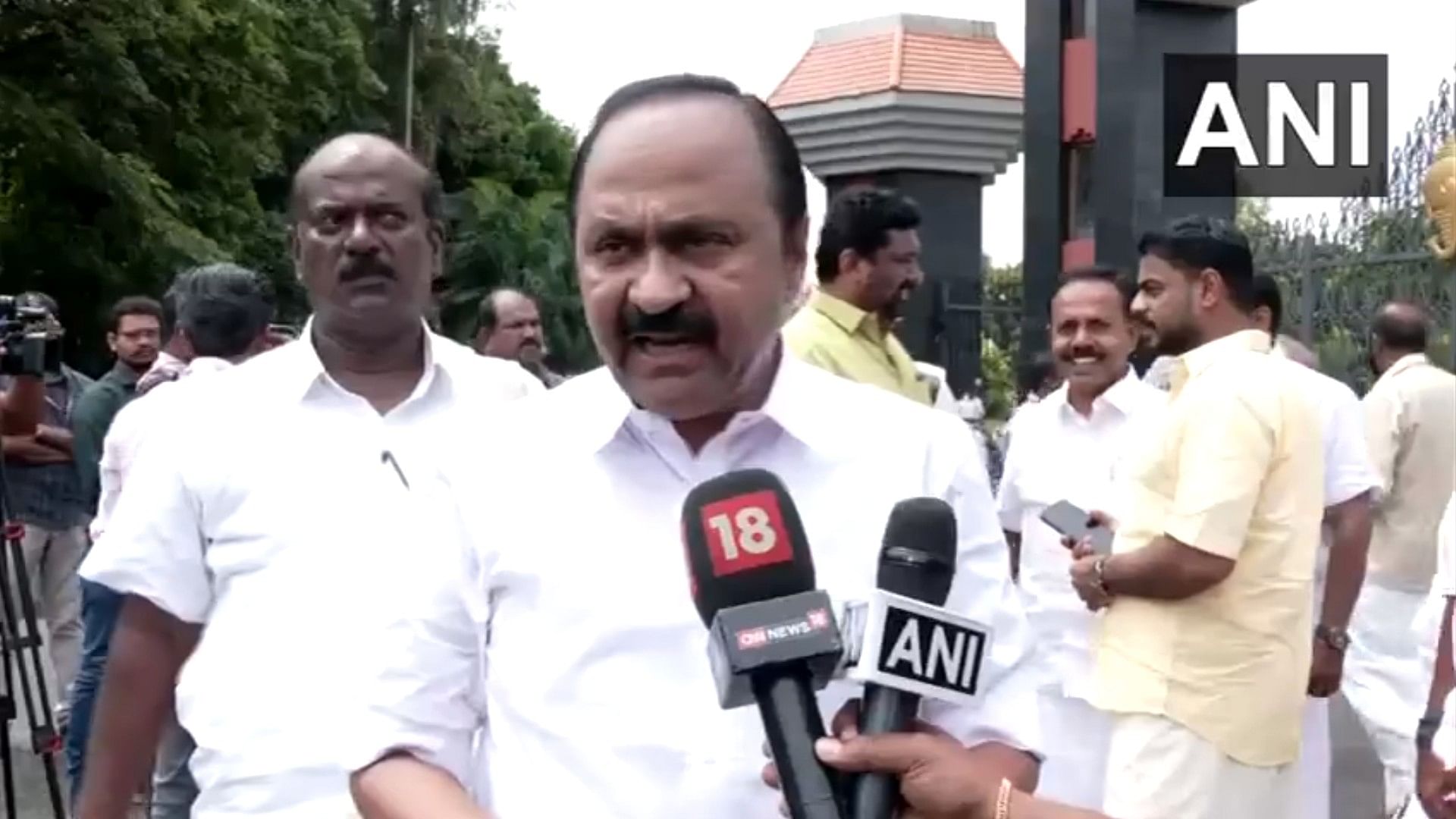 <div class="paragraphs"><p>Kerala LoP VD Satheesan outside&nbsp;Kerala Assembly.</p></div>