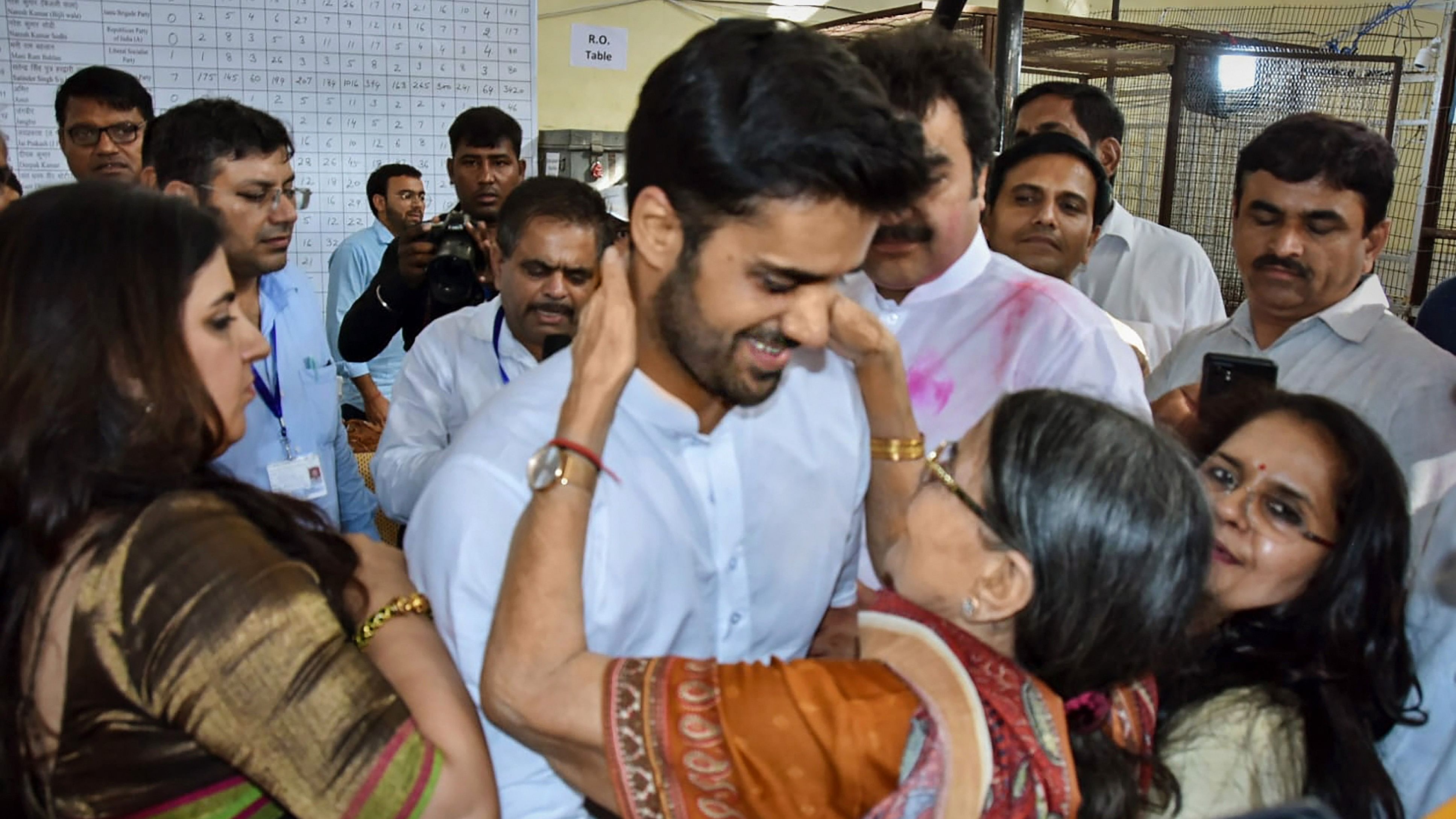 <div class="paragraphs"><p>BJP candidate Bhavya Bishnoi with his grandmother Jasma Devi</p></div>