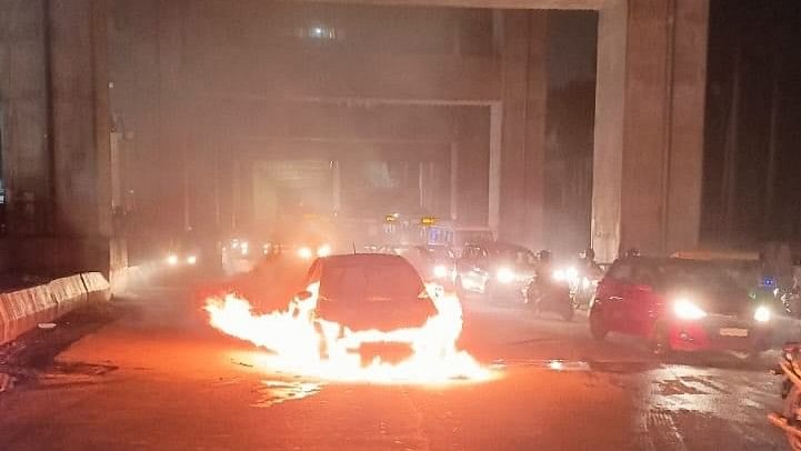 <div class="paragraphs"><p>Traffic police say the vehicle burst into flames due to a short circuit. </p></div>