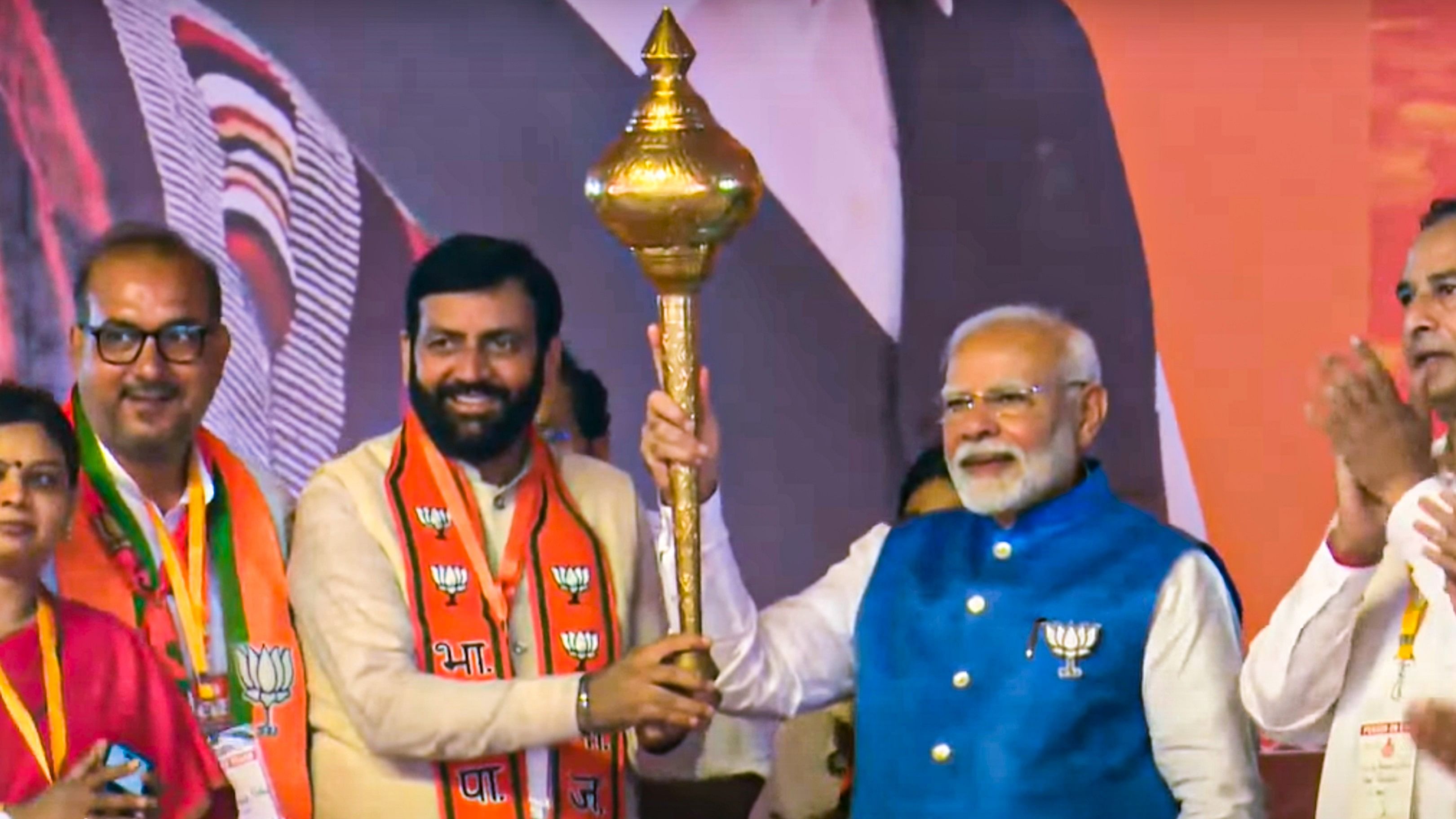 <div class="paragraphs"><p>Prime Minister Narendra Modi with Haryana Chief Minister Nayab Singh Saini during a public meeting</p></div>