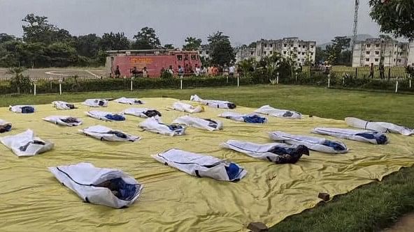 <div class="paragraphs"><p>Bodies of Naxals killed in an encounter with security forces personnel, placed at the Police Line, in Dantewada.</p></div>