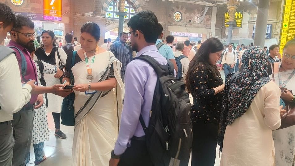 <div class="paragraphs"><p>Central Railway organises special ladies ticket checking drive during Navratri.&nbsp;</p></div>