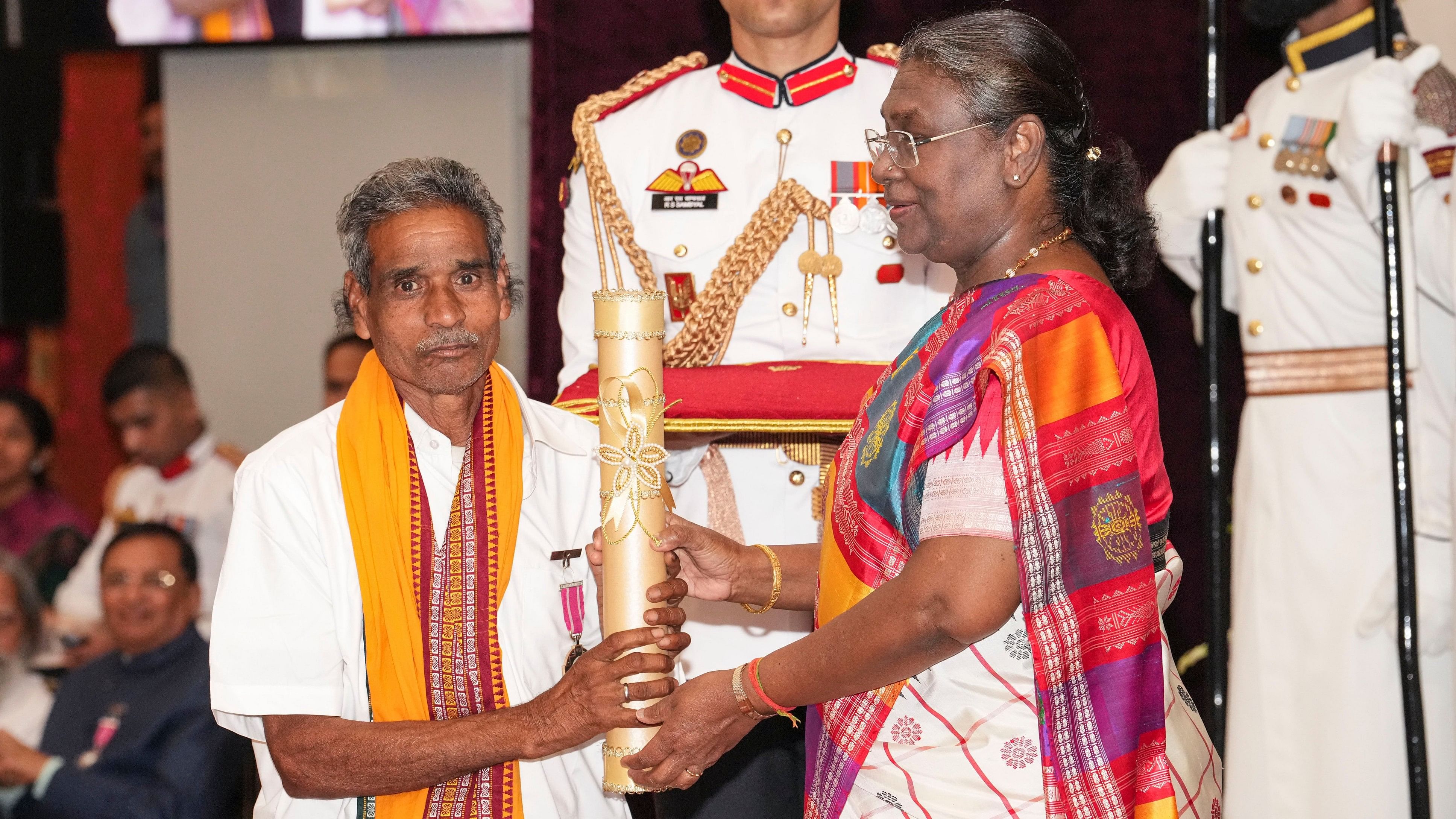 <div class="paragraphs"><p>File Photo: President Droupadi Murmu confers Padma Shri on Jageshwar Yadav during the second civil investiture ceremony of Padma Awards 2024 at Rashtrapati Bhavan, in New Delhi.</p></div>