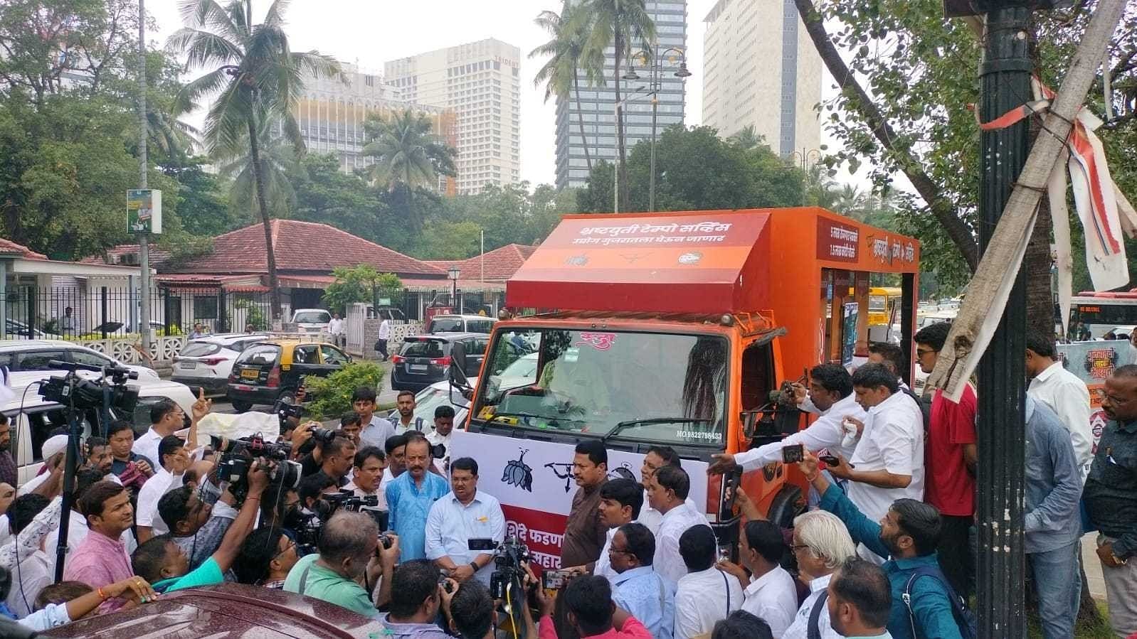 <div class="paragraphs"><p>State Congress President Nana Patole speaks to media at the launch of the party's campaign chariot in Mumbai.&nbsp;</p></div>