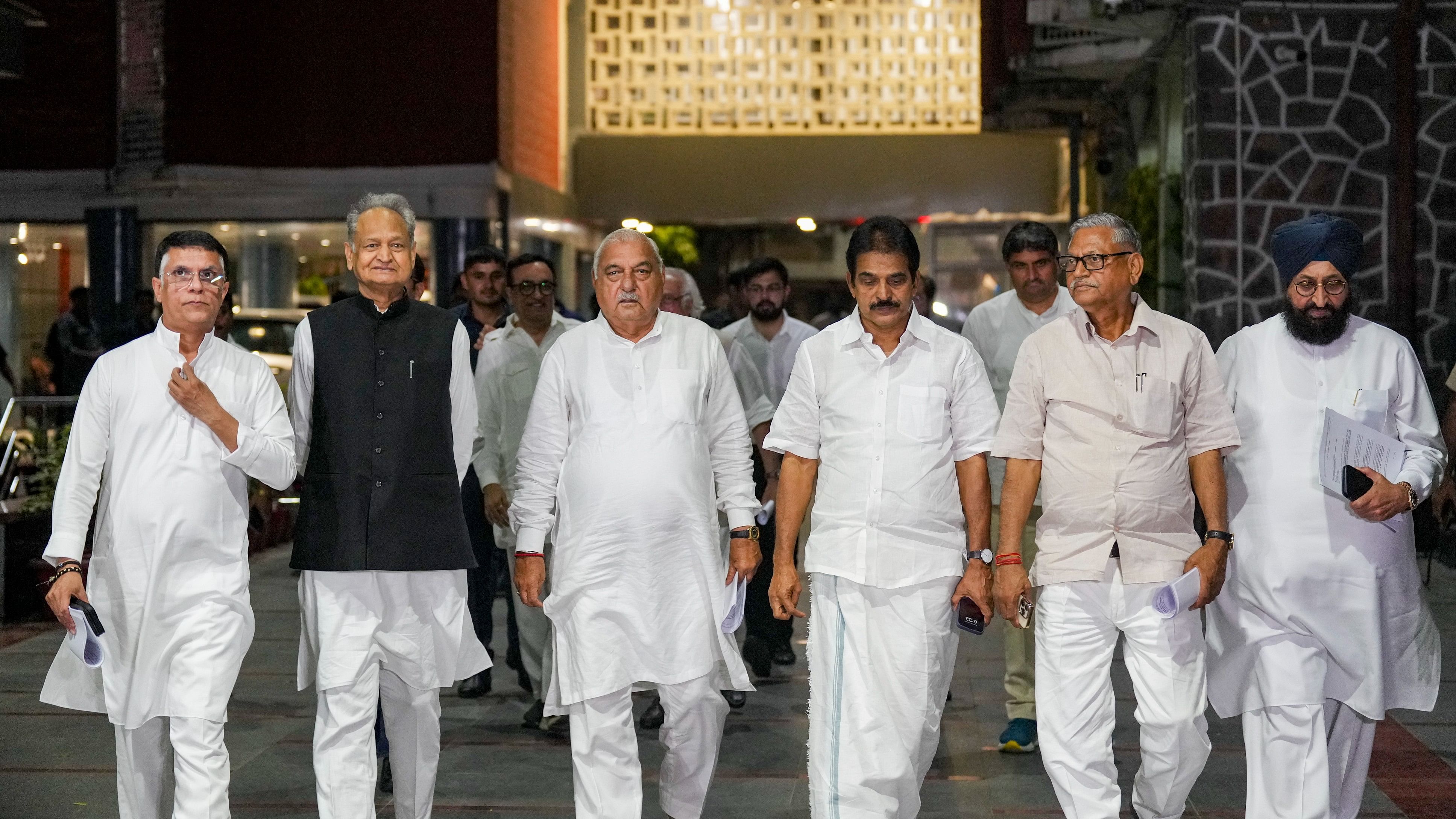 <div class="paragraphs"><p>Congress leaders Pawan Khera, Ashok Gehlot, Bhupinder Singh Hooda, K.C. Venugopal, Udai Bhan and Partap Singh Bajwa come out after meeting Election Commissioners at Nirvachan Sadan, in New Delhi.</p></div>