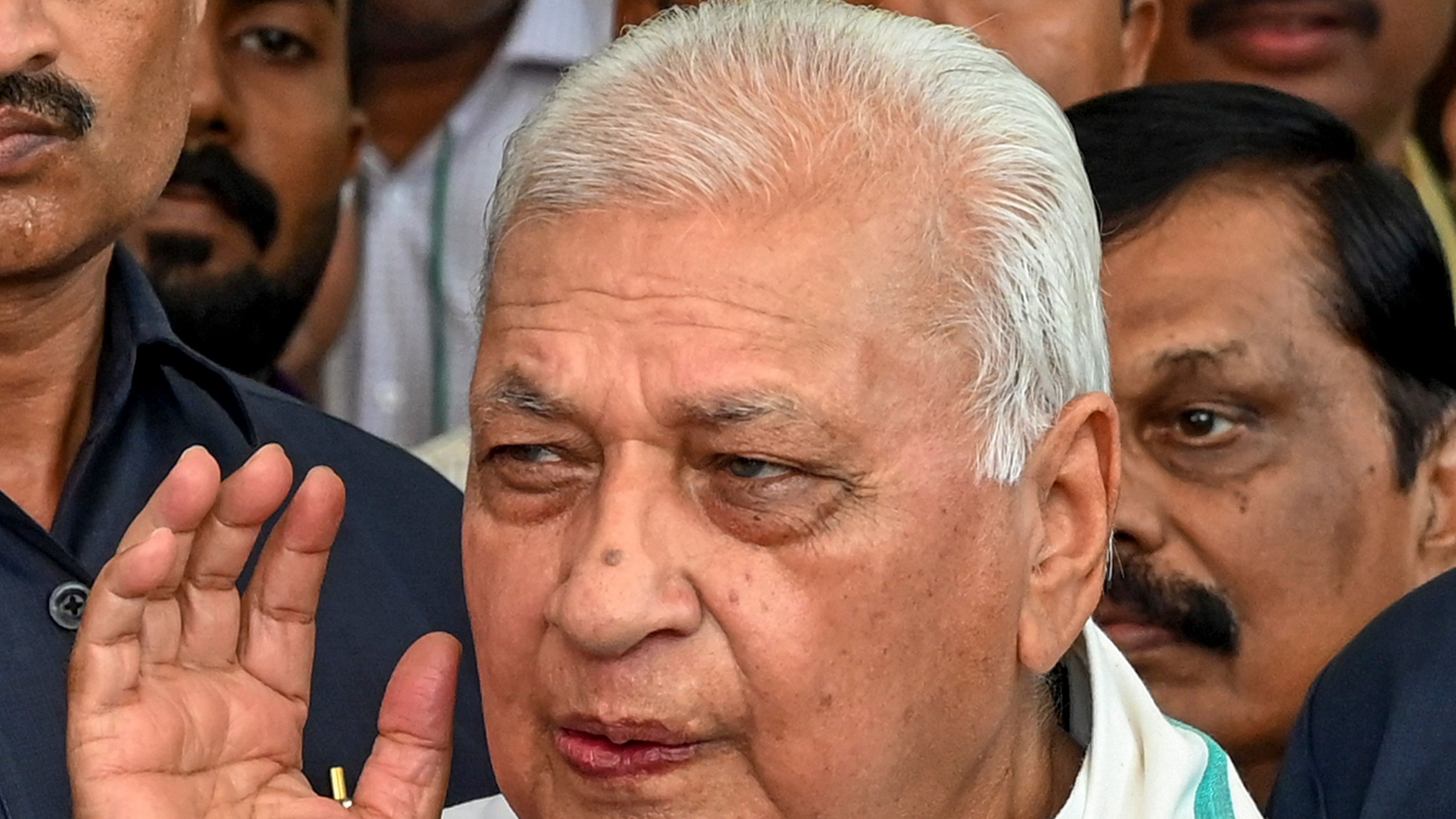 <div class="paragraphs"><p>Governor Arif Mohammed Khan</p></div>