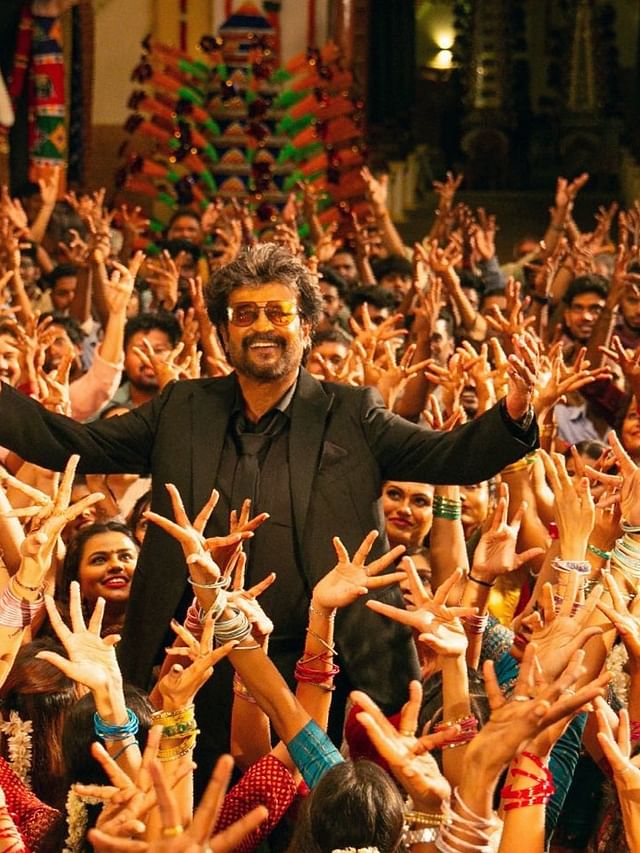 Vettaiyan FDFS Superstar Rajinikanth treats fans with electrifying performance