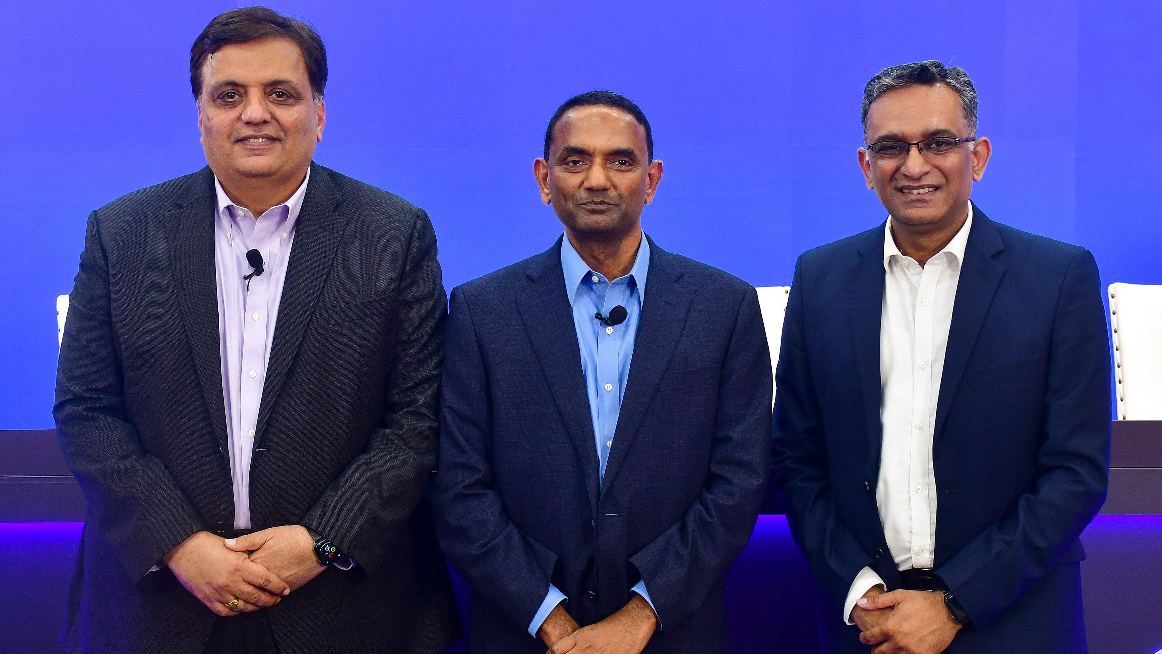 <div class="paragraphs"><p>Mumbai: (L-R) Milind Lakkad, EVP and CHRO; K. Krithivasan, CEO and MD; Samir Seksaria, CFO, Tata Consultancy Services (TCS) during the announcement of the Q1 financial results 2024-25 at a press conference, in Mumbai, Thursday, July 11, 2024.</p></div>