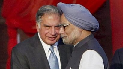 <div class="paragraphs"><p>Prime Minister Manmohan Singh and industrialist Ratan Tata at a ceremony to mark the completion of restoration work at Humayun's Tomb, in New Delhi.</p></div>