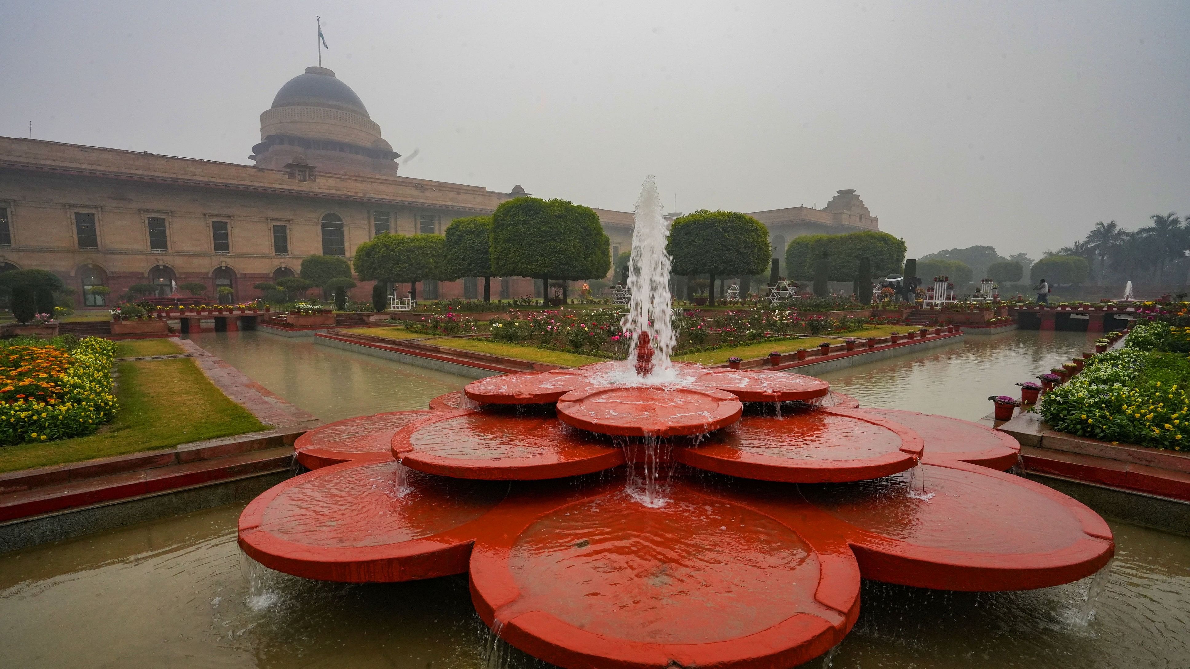 <div class="paragraphs"><p>New Delhi: A fountain at 'Amrit Udyan' on the premises of the Rashtrapati Bhavan, during a media preview, in New Delhi, Wednesday, Jan. 31, 2024. 'Amrit Udyan', formerly known as Mughal Gardens, will open for the public from Feb. 2, 2024. </p></div>