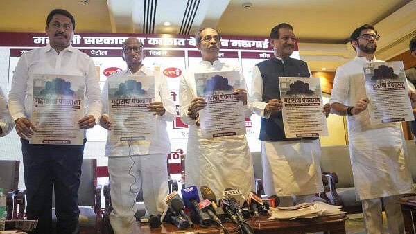 <div class="paragraphs"><p>NCP (SP) Chief Sharad Pawar with Shiv Sena (UBT) Chief Uddhav Thackeray and other leaders during the Maha Vikas Aghadhi press conference, in Mumbai.&nbsp;</p></div>