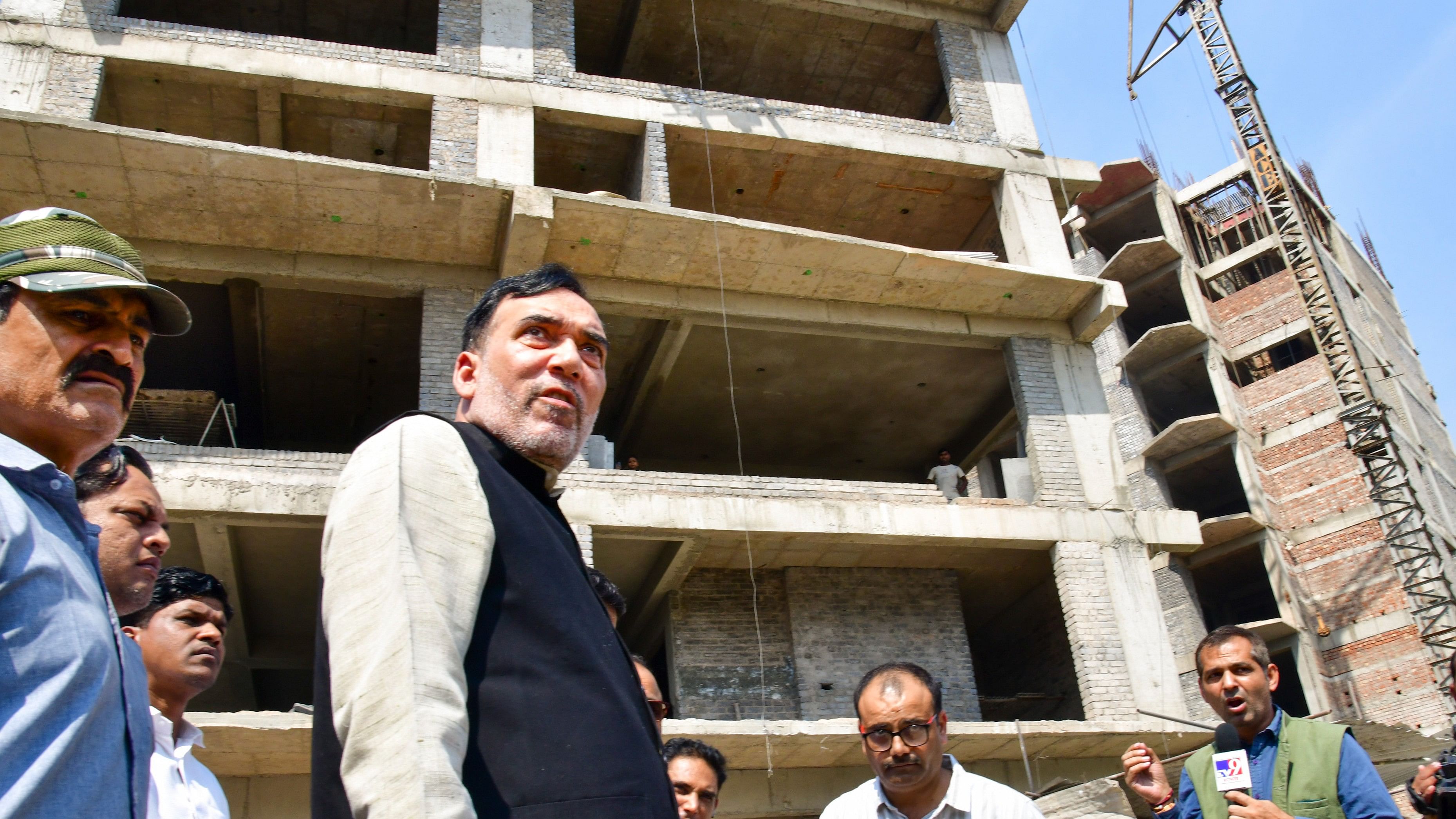 <div class="paragraphs"><p>Delhi Environment Minister Gopal Rai visits a construction site as part of the anti-dust campaign, in New Delhi, Monday.</p></div>