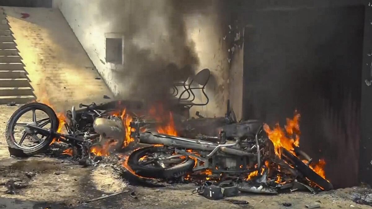 <div class="paragraphs"><p>Motorbikes burnt following Sunday night violence during goddess Durga idol immersion, in Bahraich, Monday, Oct. 14, 2024</p></div>