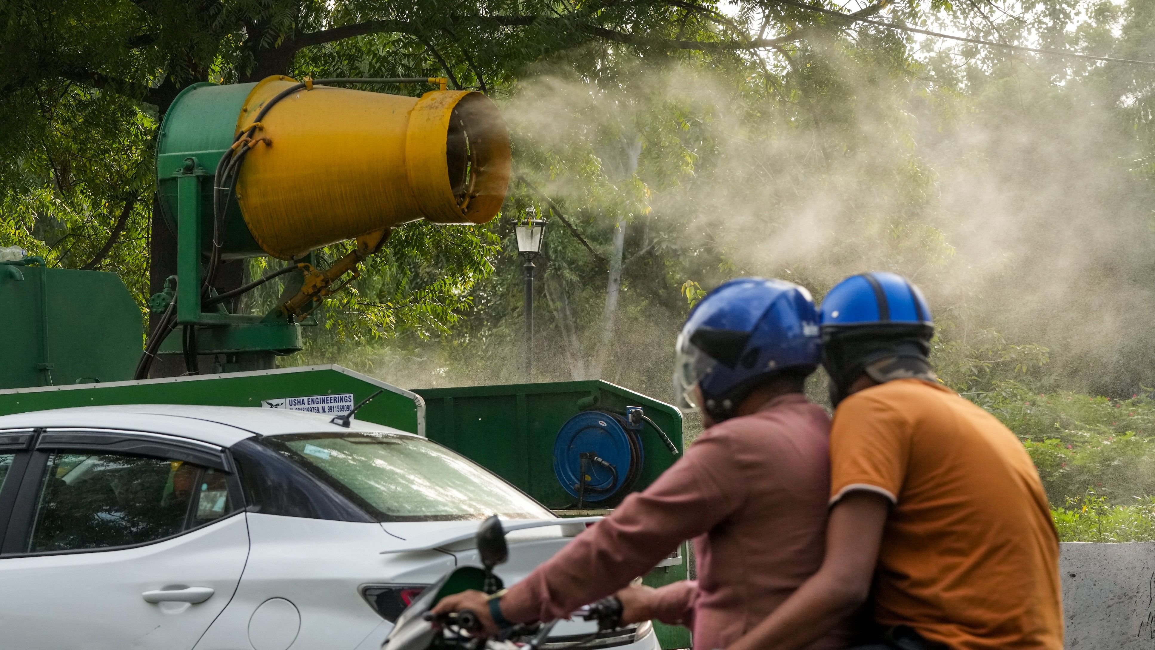 <div class="paragraphs"><p>An anti-smog gun being used to curb air pollution, in New Delhi, Sunday, Oct. 13, 2024.</p></div>