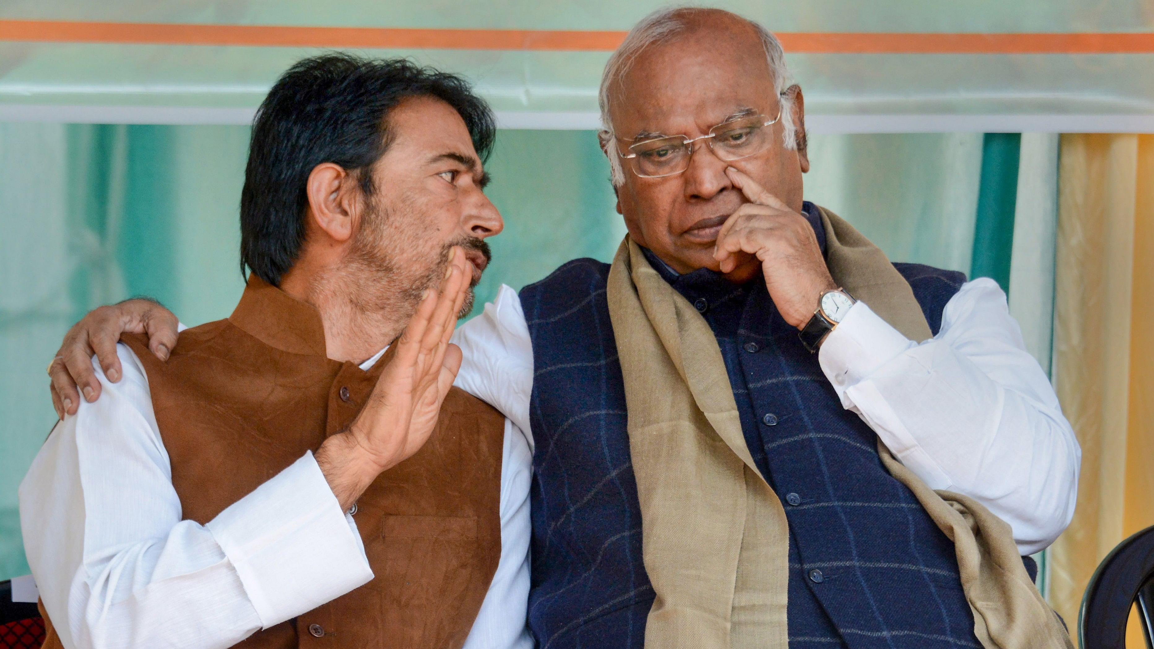 <div class="paragraphs"><p>Congress presidential candidate Mallikarjun Kharge with with former JKPCC Chief Ghulam Ahmad Mir</p></div>