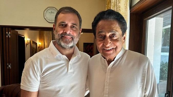 <div class="paragraphs"><p>Kamal Nath's son Nakul Nath posted a picture of Rahul Gandhi with Kamal Nath from the meeting.</p></div>