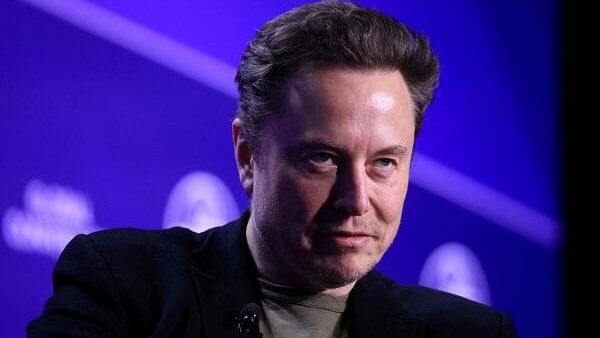 <div class="paragraphs"><p>Elon Musk.</p></div>