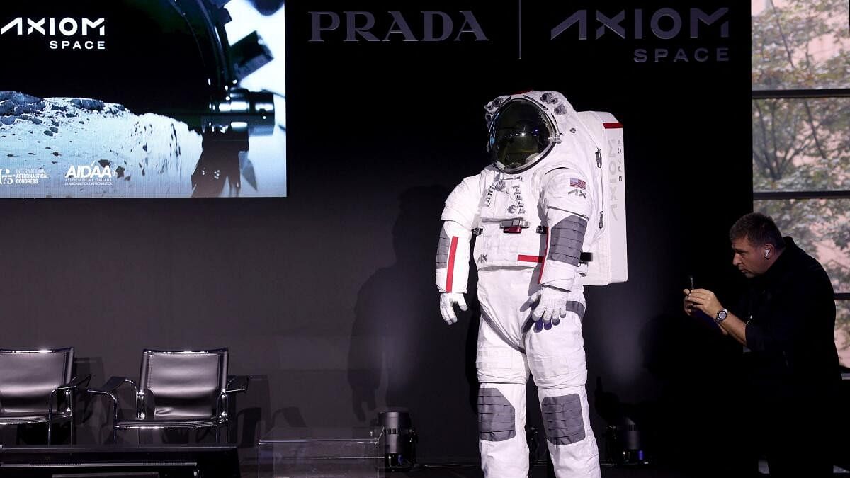 <div class="paragraphs"><p>Prada and Axiom Space present the spacesuit (Axiom Extravehicular Mobility Unit) designed and developed for the Artemis III lunar mission, in Milan, Italy.</p></div>