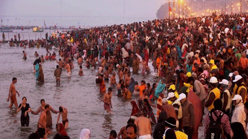 <div class="paragraphs"><p>Devotees taking holy dip at Maha Kumbh </p></div>