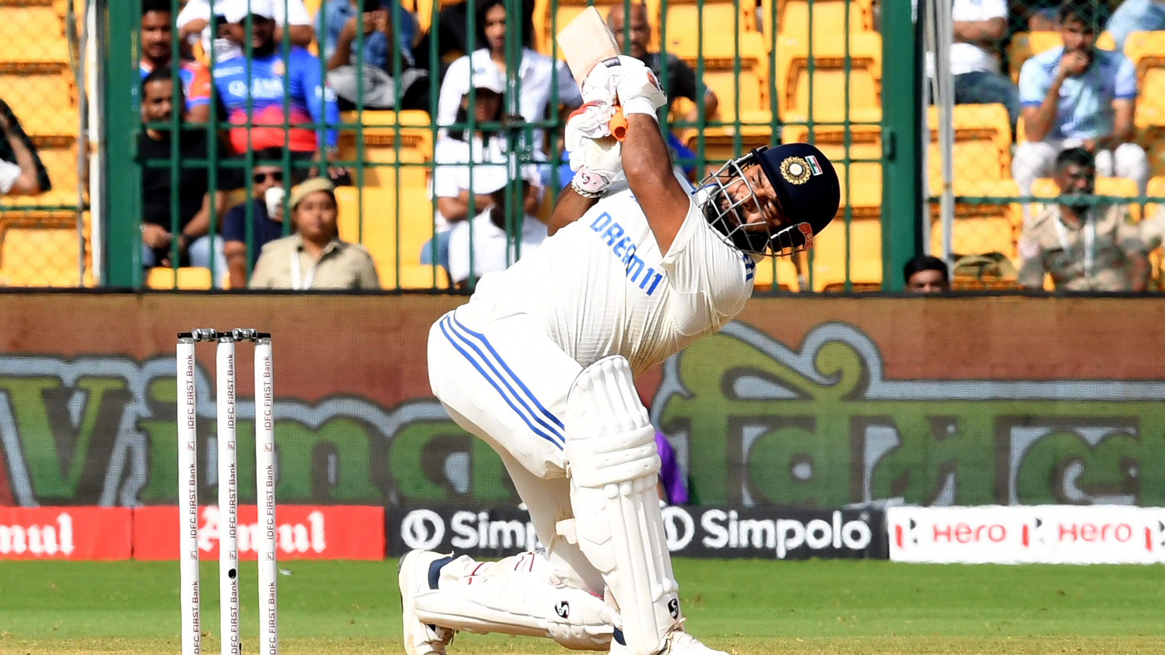 <div class="paragraphs"><p>Despite a troubled knee Rishabh Pant threw the kitchen sink at the ball every chance he got en route to his 99 on the fourth day of the opening Test at the M Chinnaswamy stadium in Bengaluru on Saturday. </p></div>