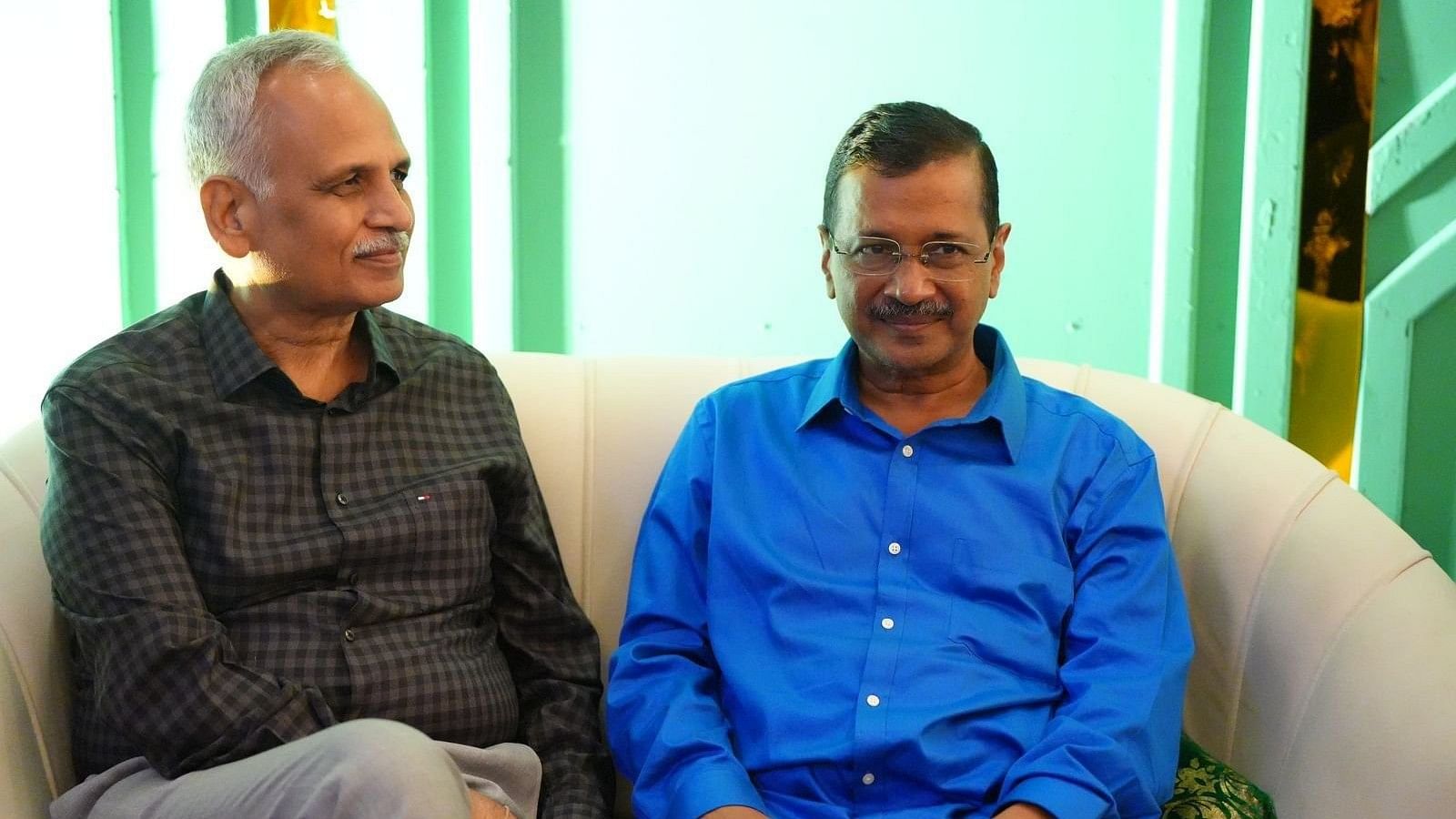 <div class="paragraphs"><p>AAP convenor Arvind Kejriwal (R) and party leader Satyendar Jain (L).</p></div>