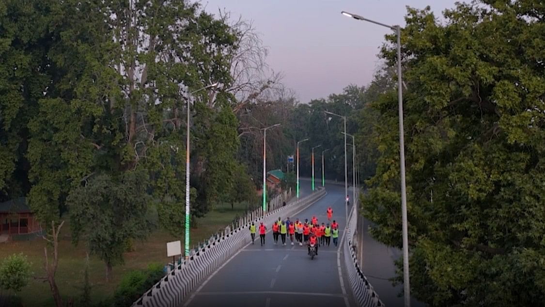 <div class="paragraphs"><p>Screengrab of video promoting the Kashmir marathon</p></div>