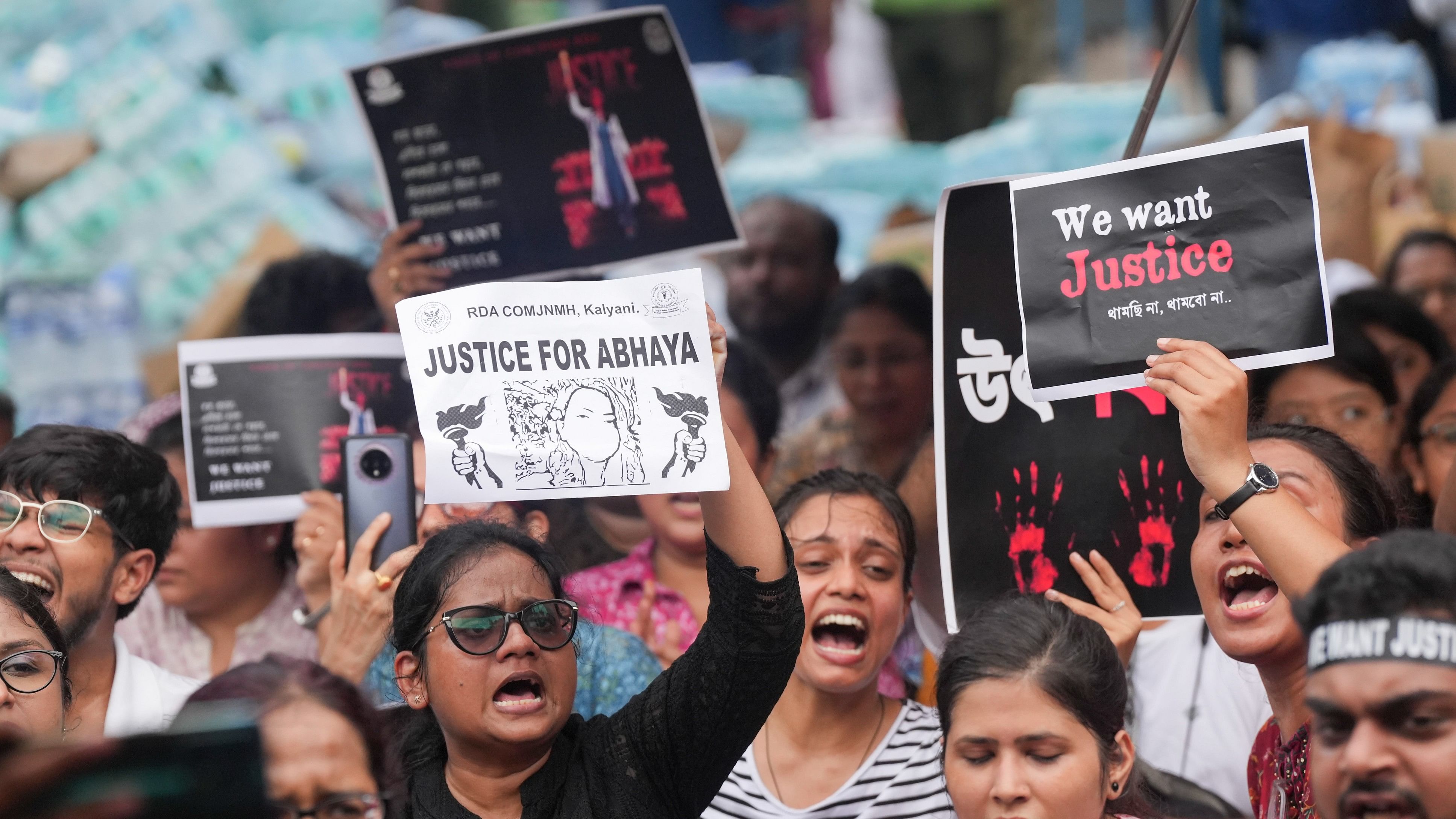 <div class="paragraphs"><p>Junior doctors protest over the R G Kar Hospital rape and murder incident, near Swasthya Bhawan, in Kolkata, Sept 11, 2024. </p></div>