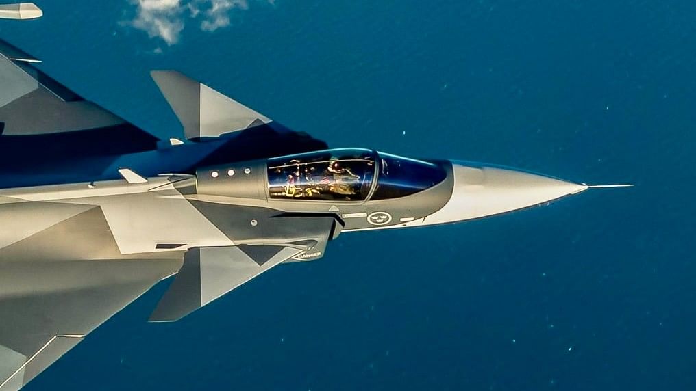 <div class="paragraphs"><p>Gripen fighter jet.</p></div>