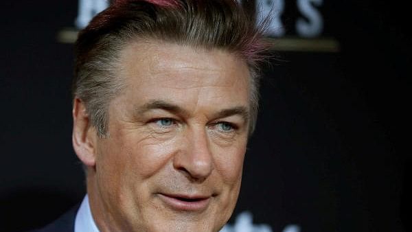 <div class="paragraphs"><p>Alec Baldwin</p></div>