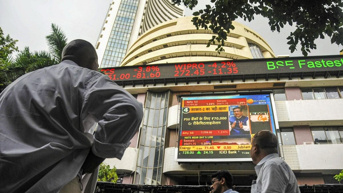 <div class="paragraphs"><p>Both Sensex and Nifty ended on a low.&nbsp;</p></div>