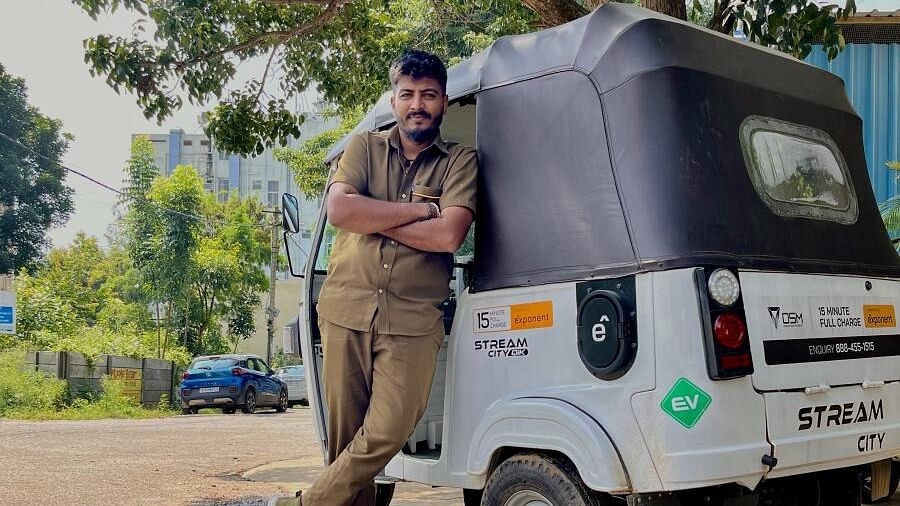 <div class="paragraphs"><p>Azzu Sultan has been working as an auto driver since 2019.&nbsp;</p></div>